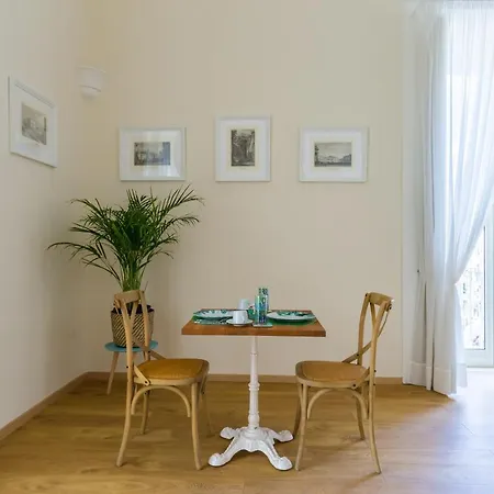 La Gatta Cenerentola Maison d'hôtes Naples